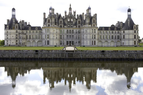 Chateau de chambord loire valley france photo