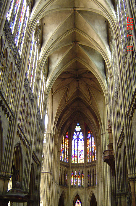 Inside cathedral saint etienne metz photo