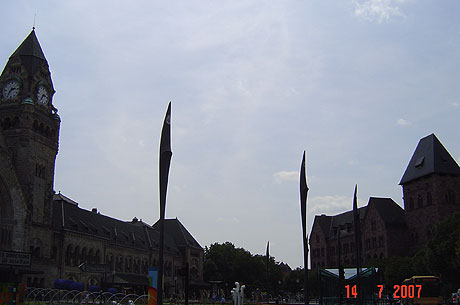 Park at metz train station photo