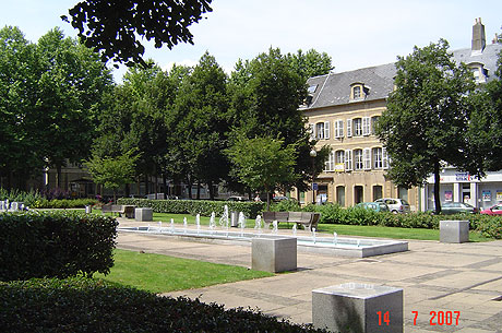 Parks in metz city center photo