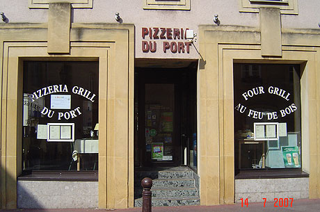Pizzeria du port in metz photo